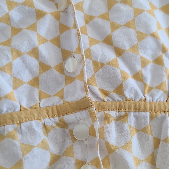 Mustard Geometic Top - Picture 3 of 3